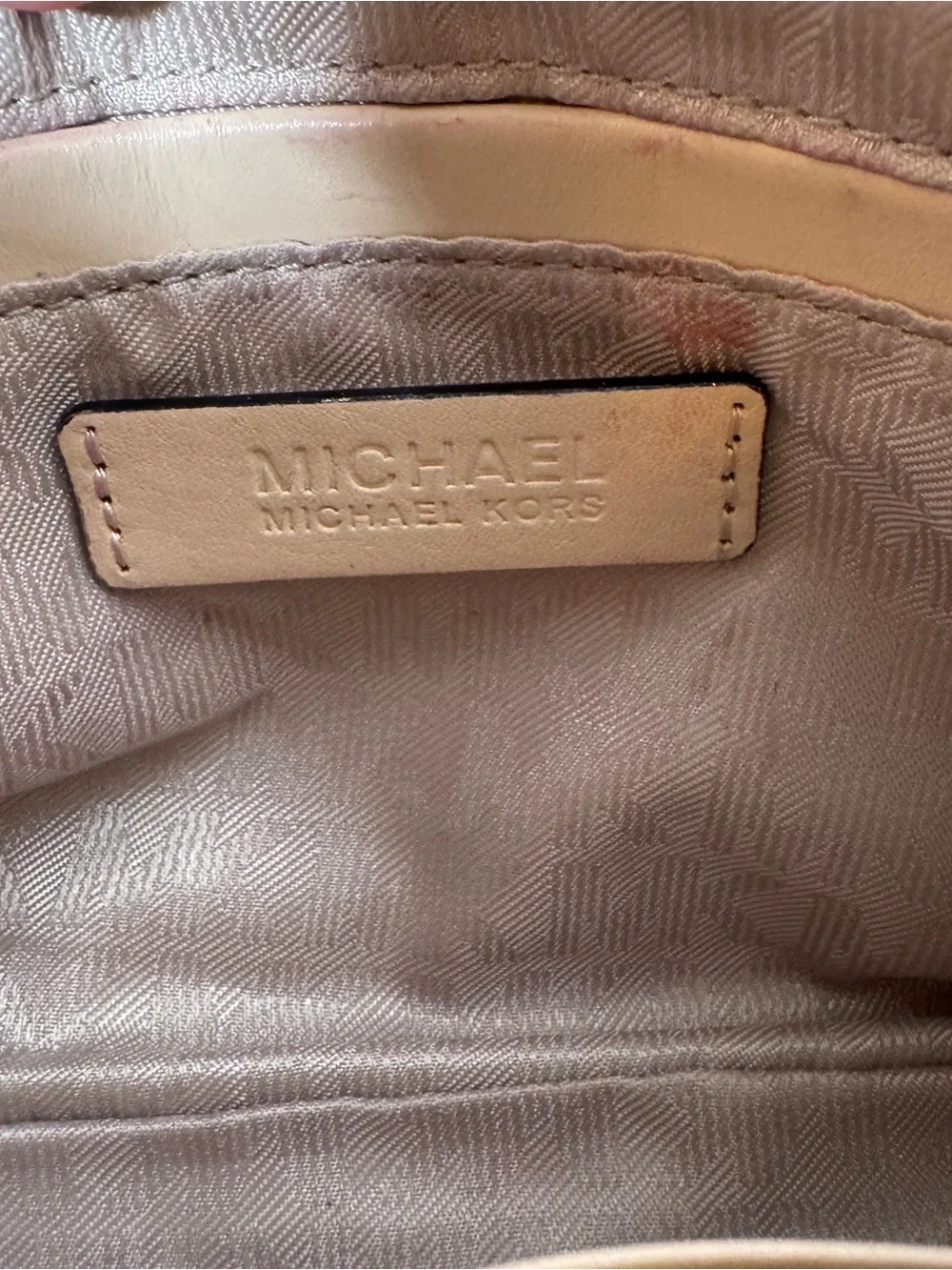 Michael Kors Jet Set Vanilla MK Logo Wristlet Wallet Pouch Gold Tone
